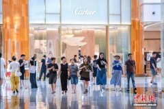 国庆假期首日海南离岛免税市场 “热” 力足